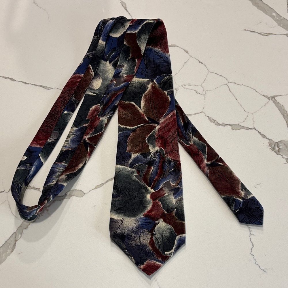 Vintage 90s Floral 100% Silk Necktie Made in USA Abstract Rose Pattern Red Navy